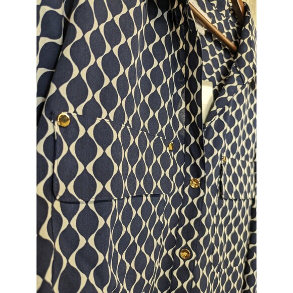 Charter Club Women's Button Down Top Roll Tab Navy Blue Gold Button Blouse 3X - Picture 4 of 10